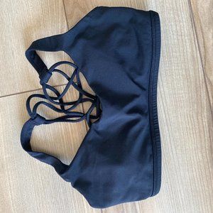 Lululemon Free to be Wild Size 6 Black Bra, good